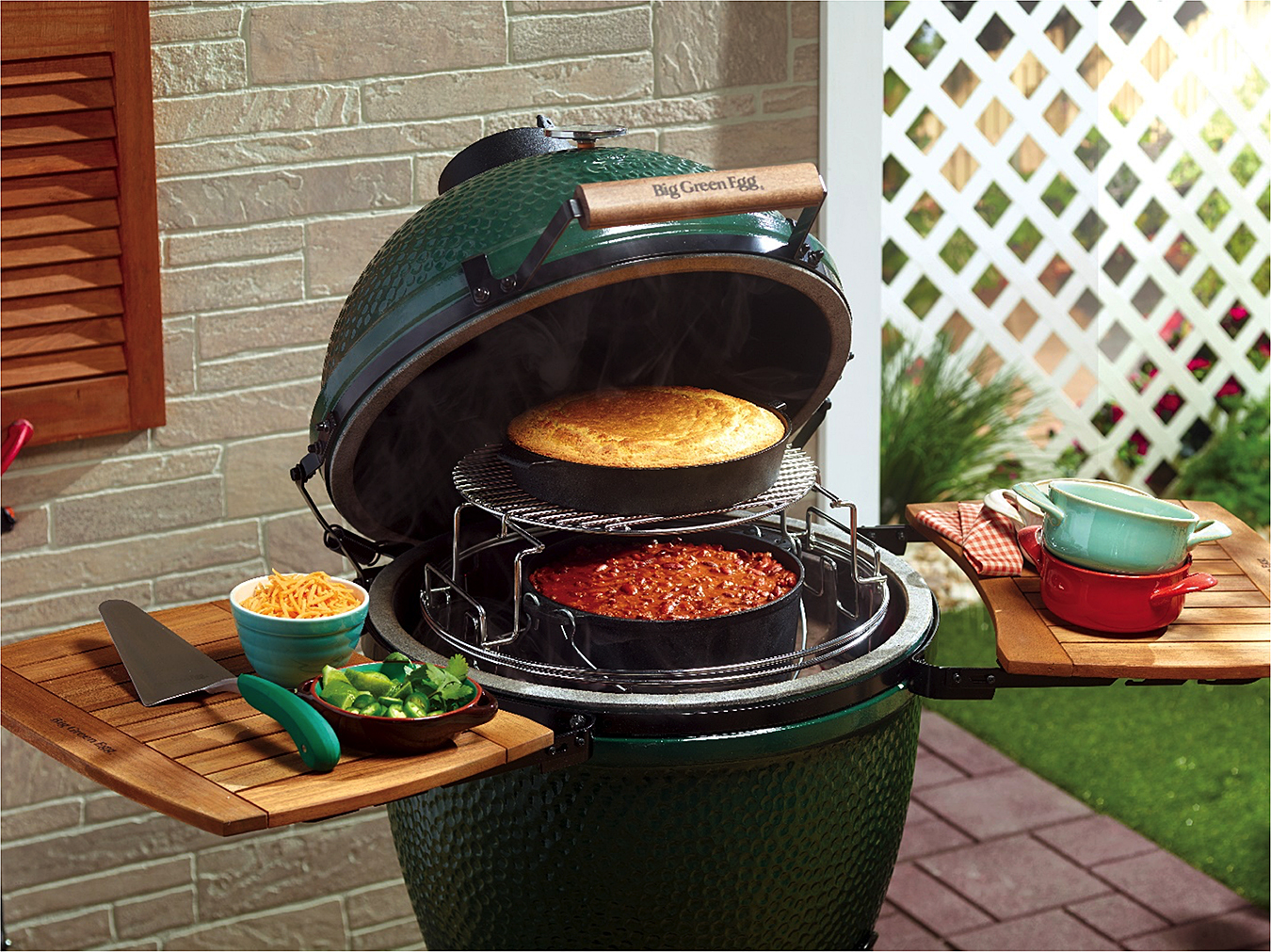 Big Green Egg – Cast Iron Dutch Oven - Meadow Creek Barbecue Supply